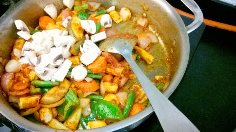 red thai curry veggies
