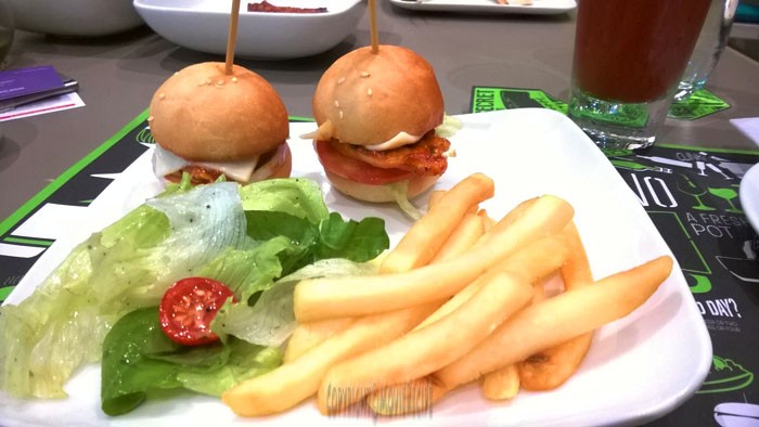 bbq chicken sliders at 212 cafe