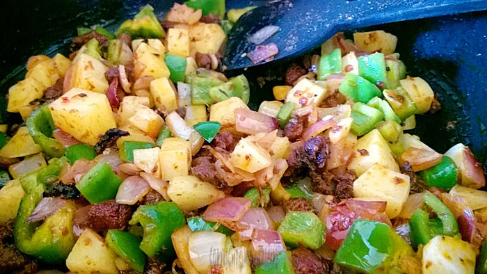 goan sausage taco filling