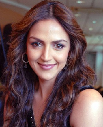 Filmfare Debut Winners: Esha Deol