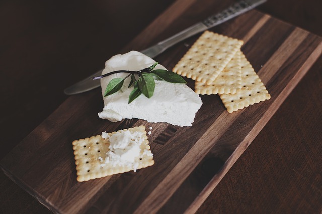 crackers and cheese