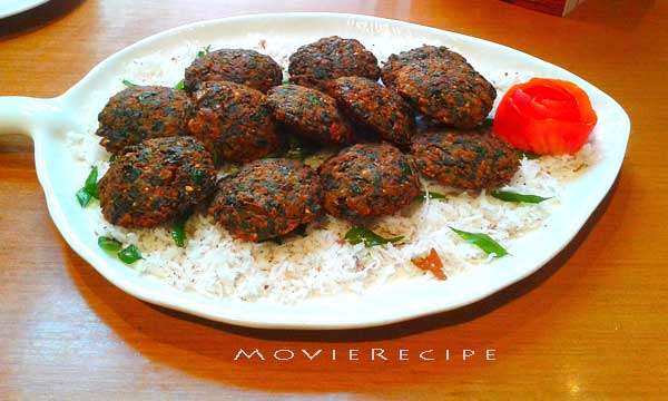 South Indain Food: keerai wada