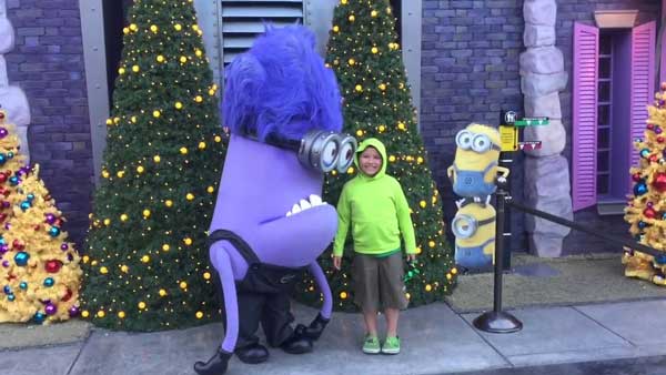universal studios hollywood minions characters