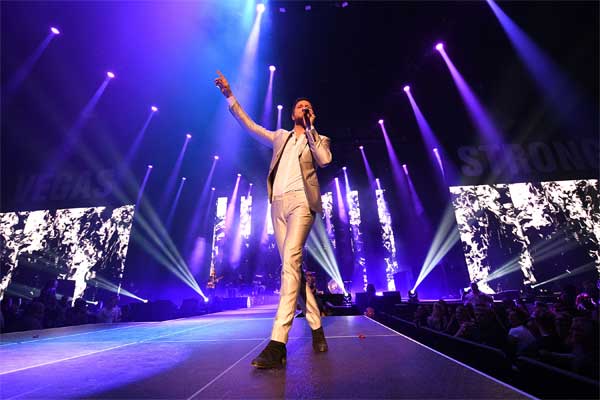 vegas strong benefit concert - dan reynolds