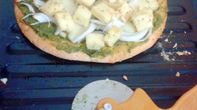 basil paneer pizza