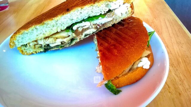 chicken-onion sandwich at flour works wanawadi
