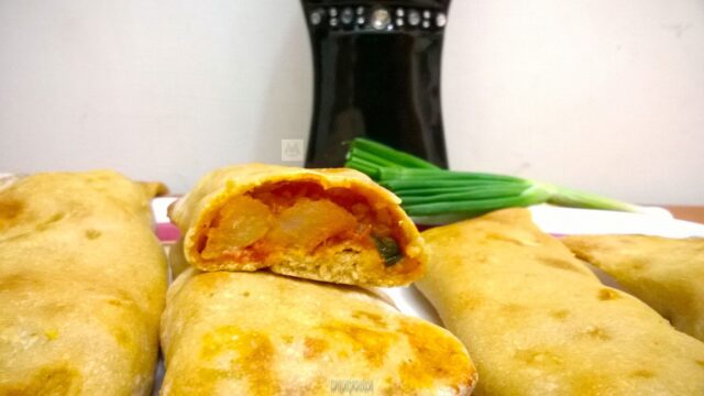 schezwan potato pockets