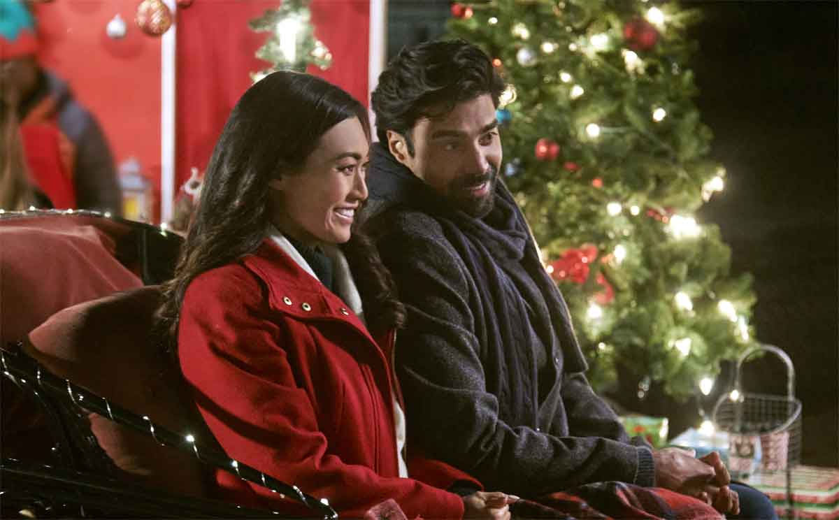 Boyfriends of Christmas Past Hallmark Movie