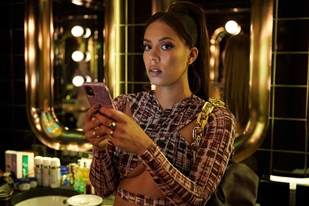 Mood  (2022) Series on AMC+ and BBC America | About Cast, Wiki