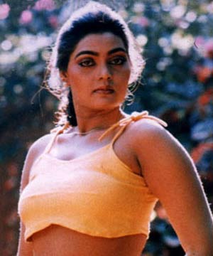 Dusky Bollywood Beauties: Silk Smitha