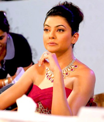 Dusky Bollywood Beauties: Sushmita Sen