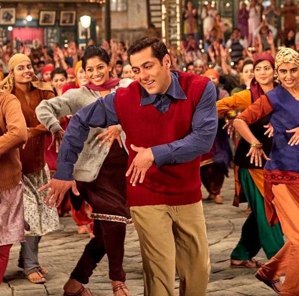 Tubelight Facebook Cover Video – A Bollywood First